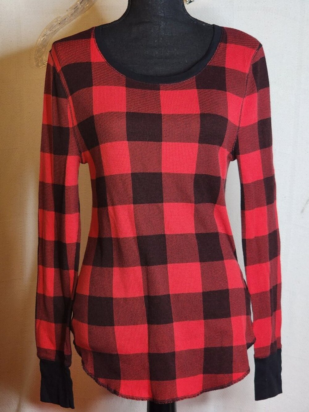 Old Navy Red Black Buffalo Plaid LS Cotton Poly Span Thermal Waffle Top Size L